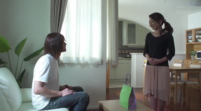 ADN-137被老公的部下侵犯內射干到墮落的人妻芹沢戀