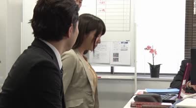 ATID-366極品OL加瀨七穗濕潤的連褲襪