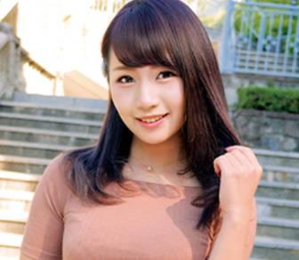 orec-470 經濟學的22歲美女大學生