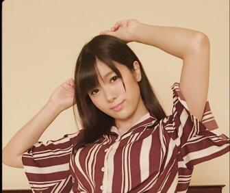 kuro-023 黑髮女學生