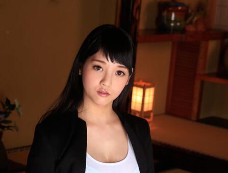 關於純潔妻子的真相，水菜玲