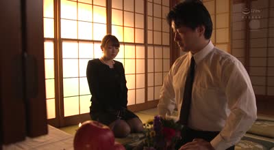 JUL-050在丈夫的遺像前被曾經的部下幹到高潮不止爽到頂點的人妻